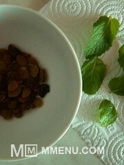 Приготовление блюда по рецепту - Салат из пекинской капусты с инжиром и беконом. Шаг 2