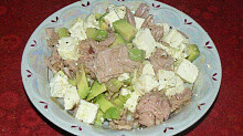 Рецепт - Салат с тунцом и авокадо