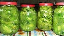 Рецепт - Салат из зеленых помидоров и чеснока на зиму