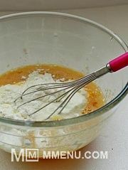 Приготовление блюда по рецепту - Пирог со смородиной и йогуртом.. Шаг 8