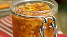 Рецепт - Цицибели (помидоры, консервированные с луком, по-грузински)