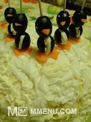Приготовление блюда по рецепту - Салат "Пингвины на льдине". Шаг 5
