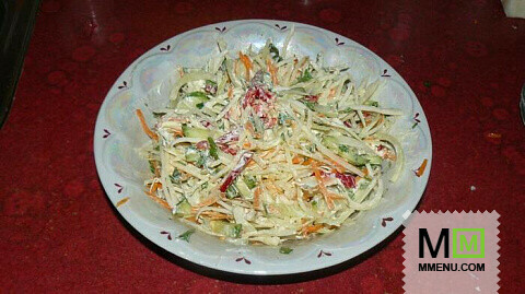 Универсальный салат из кольраби