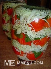 Приготовление блюда по рецепту - Томаты в капусте. Шаг 11