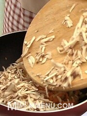 Приготовление блюда по рецепту - Постные котлеты с грибами, картофелем и овсяными хлопьями. Шаг 2