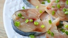Рецепт - Малосольная скумбрия – 2 способа посола рыбы