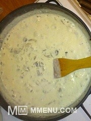Приготовление блюда по рецепту - Рис с курицей в сливочно-грибном соусе.. Шаг 3