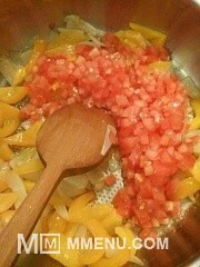 Приготовление блюда по рецепту - Галисийское картофельное рагу с чоризо. Шаг 8