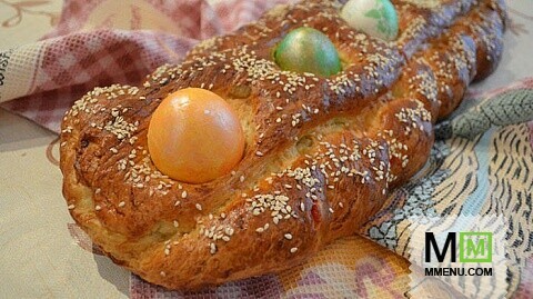 Греческий пасхальный хлеб