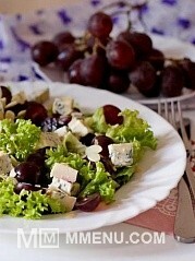 Приготовление блюда по рецепту - Салат с Дор блю и виноградом .. Шаг 9