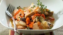 Рецепт - Кролик с овощами в мультиварке