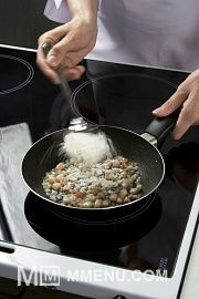 Приготовление блюда по рецепту - Суп густой с зеленой фасолью. Шаг 2