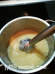 Приготовление блюда по рецепту - Суп-пюре из цветной капусты с сухариками. Шаг 5