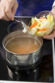 Приготовление блюда по рецепту - Суп из гороха или чечевицы. Шаг 3