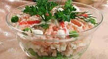Рецепт - Салат из кальмаров, рыбы и крабовых пало