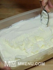 Приготовление блюда по рецепту - Сливочное мороженое в домашних условиях. Шаг 2