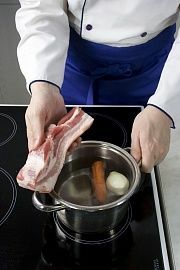 Приготовление блюда по рецепту - Борщ (2). Шаг 1