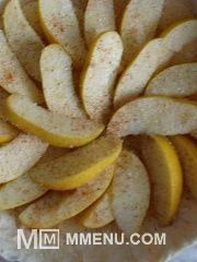 Приготовление блюда по рецепту - Пирог с ананасами и яблоками. Шаг 3