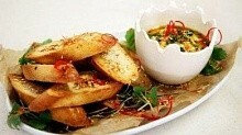 Рецепт - Хумус из чечевицы с гренками и мандариновым соусом