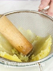 Приготовление блюда по рецепту - Картофельные гноччи в томатном соусе. Шаг 1