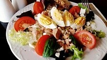 Рецепт - Средиземноморский салат с тунцом