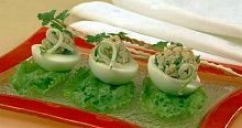 Рецепт - Яйца, фаршированные кальмарами