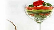 Рецепт - Салат-коктейль овощной с брынзой
