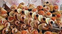 Праздничная фаршированная морепродуктами  горбуша 