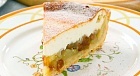 Творожный пирог с яблоками и изюмом Творожный пирог с яблоками и изюмом