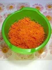 Приготовление блюда по рецепту - Морковные блинчики. Шаг 2