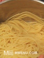Приготовление блюда по рецепту - Спагетти под соусом а ля Болоньезе. Шаг 12