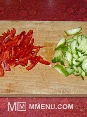 Приготовление блюда по рецепту - Легкий салат из кольраби.. Шаг 4
