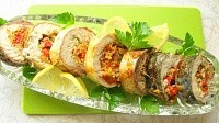 Рулет из скумбрии с начинкой из овощей