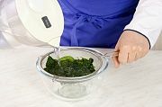 Приготовление блюда по рецепту - Зеленые макаронные изделия со шпинатом. Шаг 1