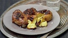 Рецепт - Бедрышки цесарки с картофелем и розмарином
