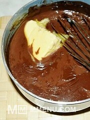 Приготовление блюда по рецепту - Шоколадный пудинг "Нежность ночи". Шаг 4