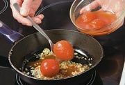 Приготовление блюда по рецепту - Картофельные гноччи в томатном соусе. Шаг 7