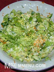 Приготовление блюда по рецепту - Простой салат из пекинской капусты. Шаг 7