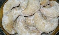 Печенье «полумесяцы» с грецкими орехами
