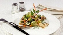 Рецепт - Салат из брюссельской капусты с шампиньонами