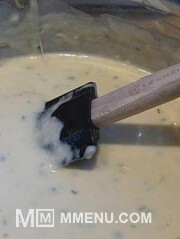 Приготовление блюда по рецепту - Голландское сырное фондю - сырные вулканчики. Шаг 4