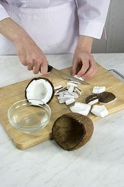 Приготовление блюда по рецепту - Морской окунь с кокосом. Шаг 2