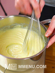 Приготовление блюда по рецепту - Заварной крем как в итальянской пекарне. Готовится быстро из доступных продуктов. Шаг 3