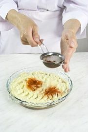 Приготовление блюда по рецепту - Запеканка из баранины с картофелем (2). Шаг 4