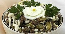 Рецепт - Салат из говяжьей печени с грибами