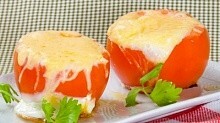 Рецепт - Яичница в помидорах