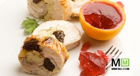Рулет из курицы с клюквенным желе Рулет из курицы с клюквенным желе