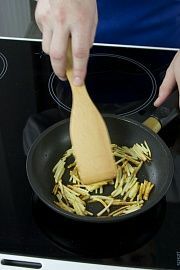 Приготовление блюда по рецепту - Жюльен из утки. Шаг 1