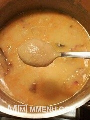 Приготовление блюда по рецепту - Гороховый суп с копчёными рёбрышками. Шаг 12