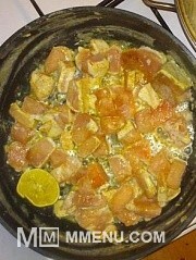 Приготовление блюда по рецепту - Рис с курицей в сливочно-грибном соусе.. Шаг 4